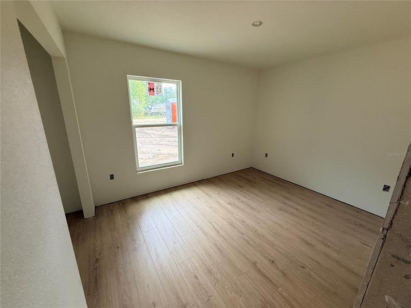 Spacious, unfurnished interior of a new home in , Summerfield (Image 4).