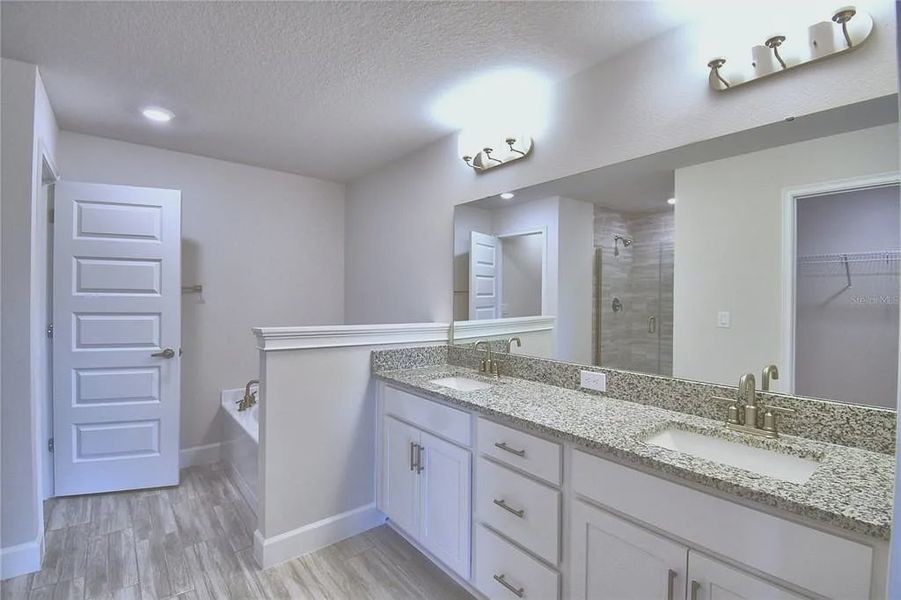 Furnished interior view inside a new home in Lake Juliana Estates, Auburndale (Image 14).