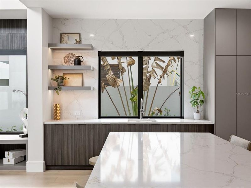 Furnished interior view inside a new home in , Orlando (Image 59).