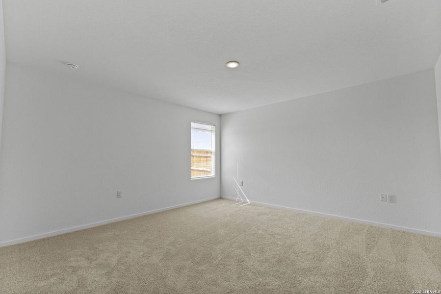 Spacious, unfurnished interior of a new home in Somerset Meadows, San Antonio (Image 20). Spacious, unfurnished interior of a new home in Somerset Meadows, San Antonio (Image 20).