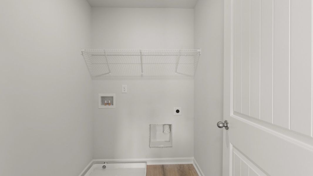 Representative unfurnished interior of a home built from the Belhaven by D.R. Horton in Braselton Village, Braselton (Image 30).