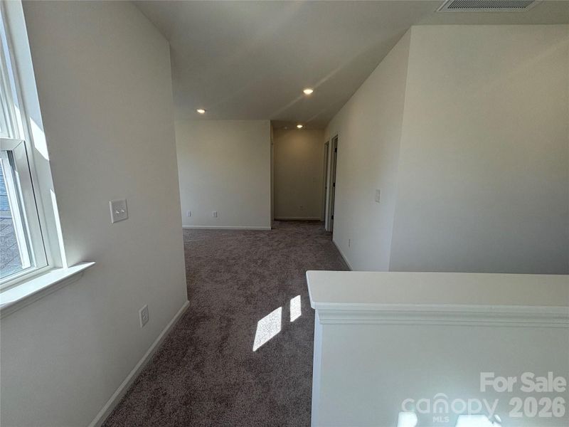 Spacious, unfurnished interior of a new home in Bellina, York (Image 20).