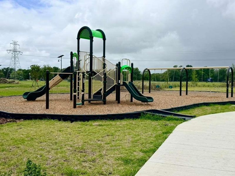 Community amenities in , Lady Lake (Image 19).