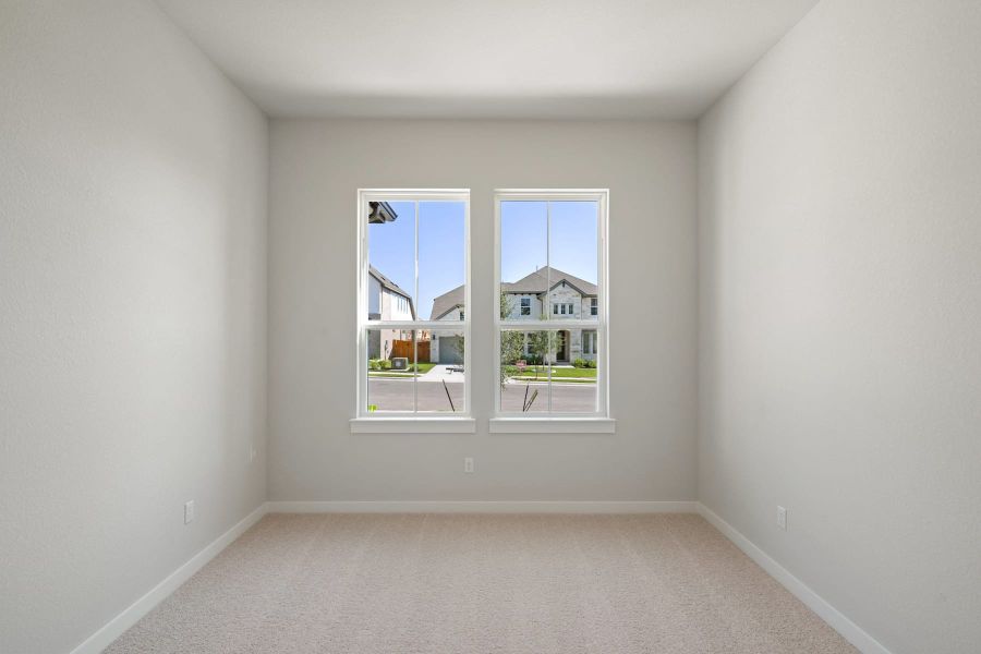 Spacious, unfurnished interior of a new home in Lariat, Liberty Hill (Image 35).