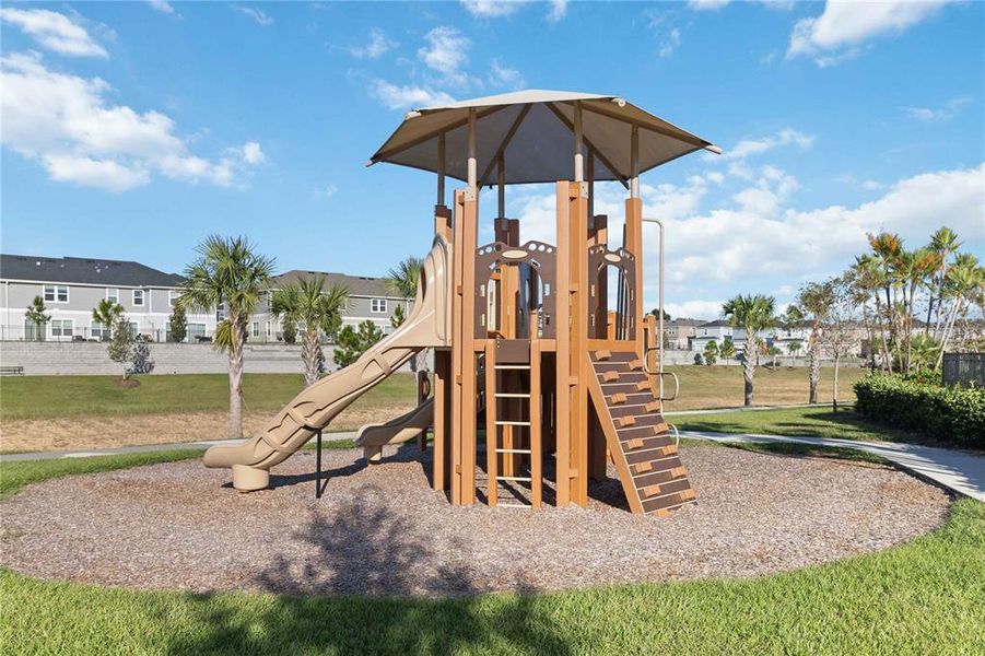 Community amenities in Bellaviva III at Westside, Davenport (Image 13). Community amenities in Bellaviva III at Westside, Davenport (Image 13).