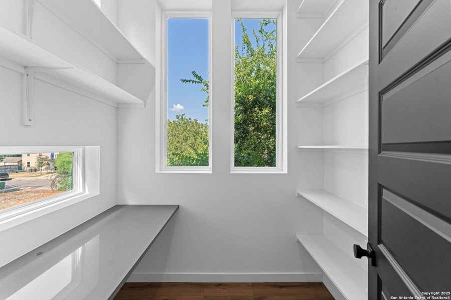 Image 23 of a home in .