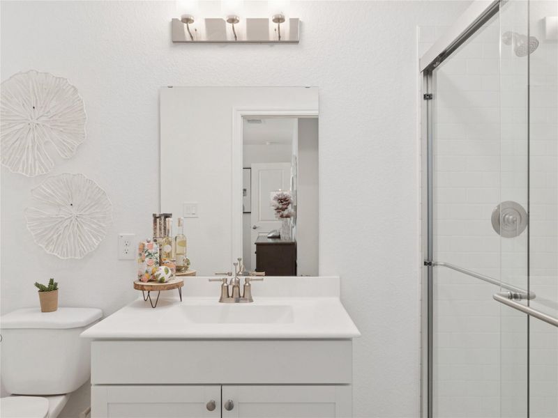 Secondary bathroom (*Photo not of actual home and used for illustration purposes only.) Secondary bathroom (*Photo not of actual home and used for illustration purposes only.)