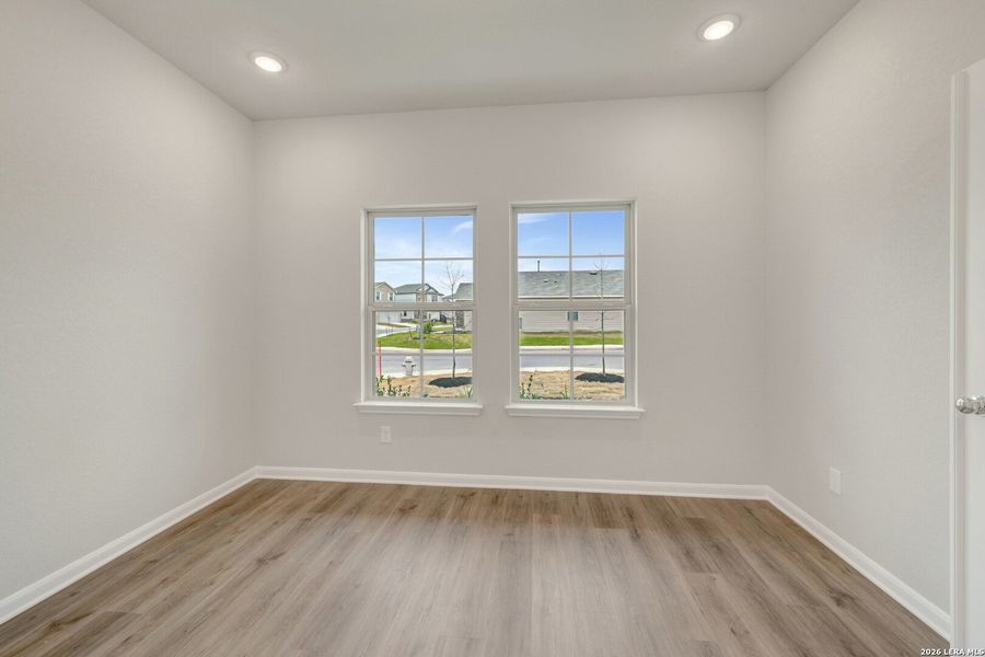 Spacious, unfurnished interior of a new home in Winding Brook, San Antonio (Image 37).
