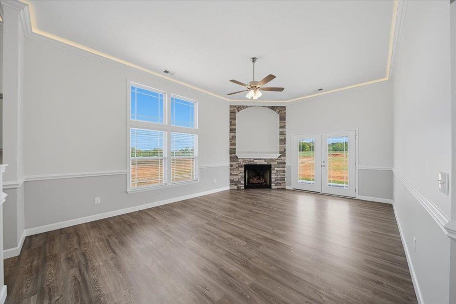 Spacious, unfurnished interior of a new home in Bent Tree, Gaffney (Image 18).