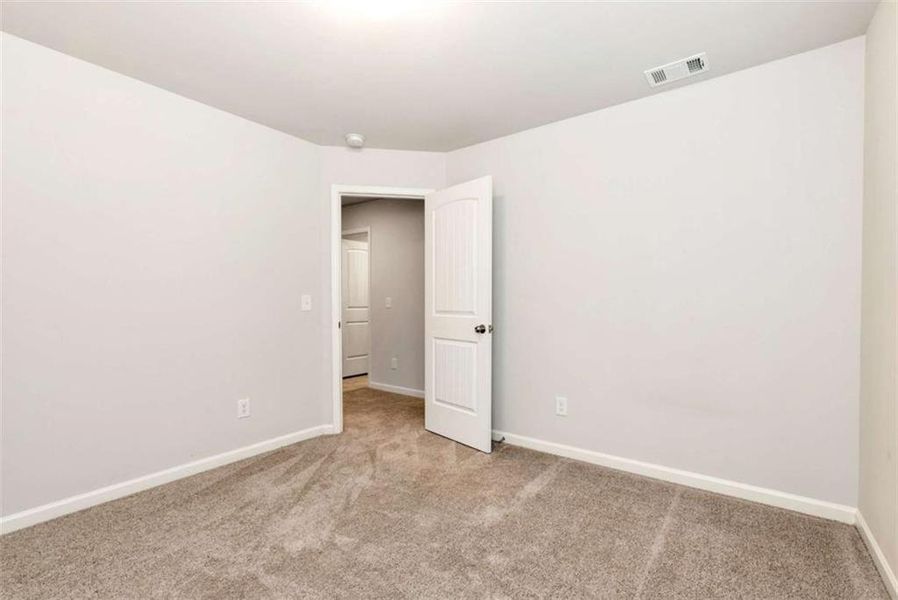 Spacious, unfurnished interior of a new home in , Commerce (Image 30).