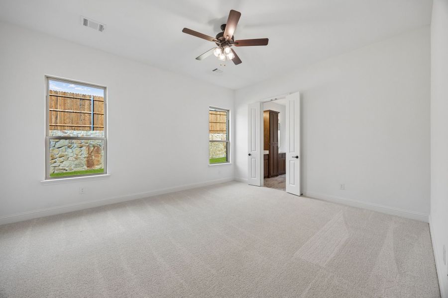 Spacious, unfurnished interior of a new home in Country Lakes, Denton (Image 22). Spacious, unfurnished interior of a new home in Country Lakes, Denton (Image 22).