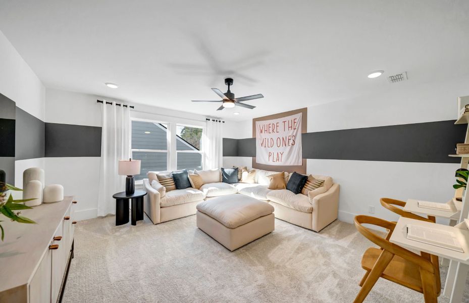 Representative furnished interior of a home built from the Prestige by Pulte Homes in Oakleaf Chase, Blythewood (Image 13).