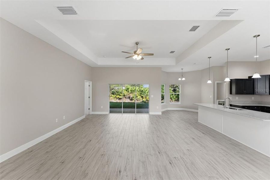 Spacious, unfurnished interior of a new home in , Citrus Springs (Image 45).