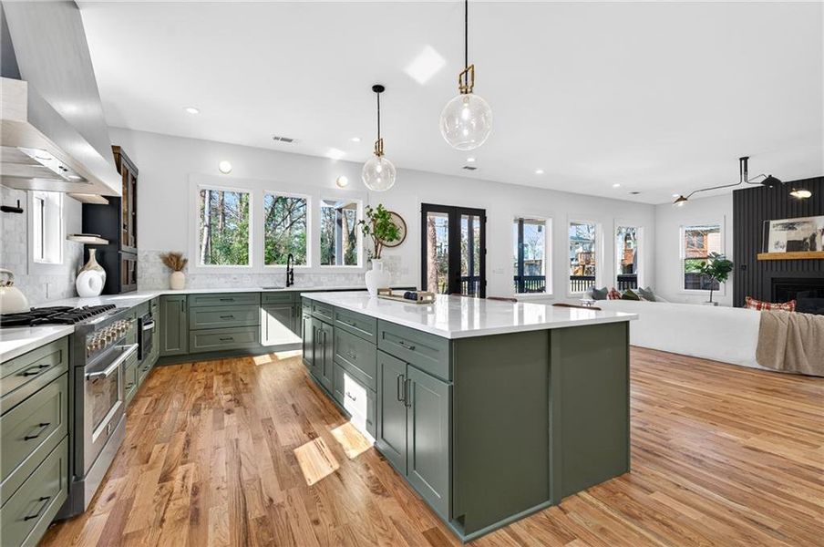 Furnished interior view inside a new home in , Atlanta (Image 38).