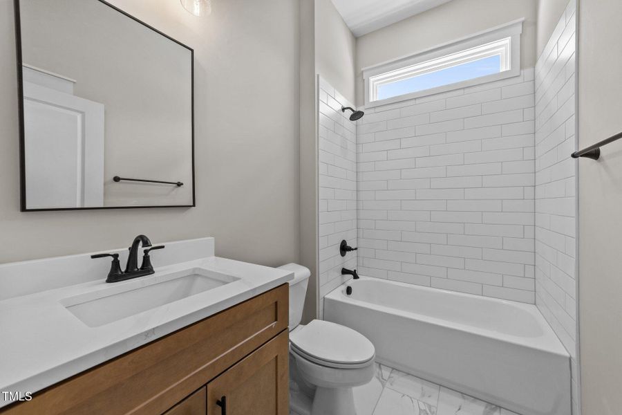 37-web-or-mls-VB4A1182 37-web-or-mls-VB4A1182