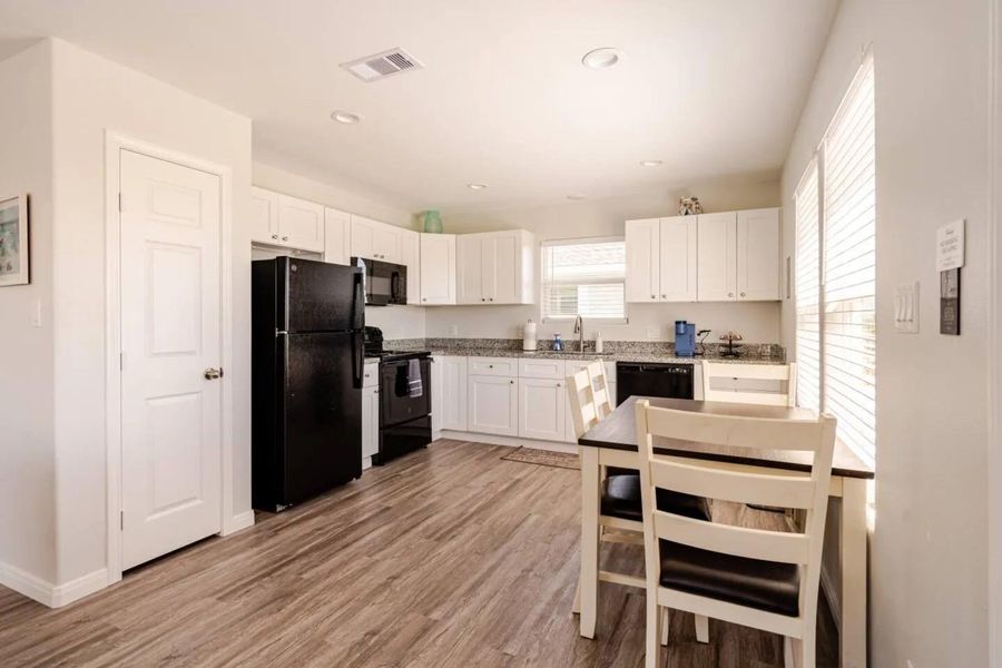 Furnished interior view inside a new home in , Bolivar (Image 9).