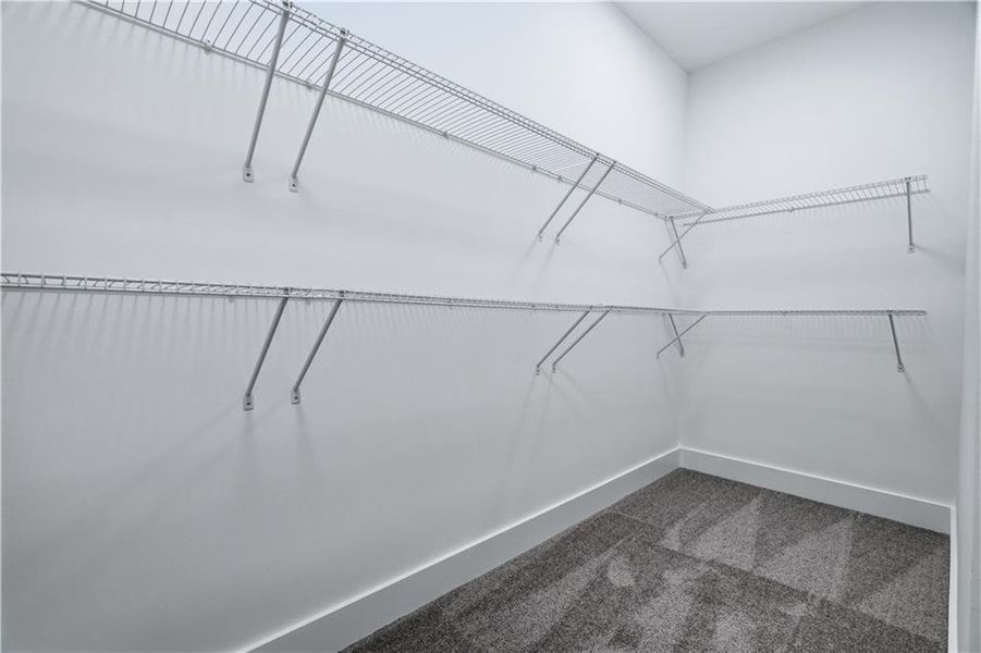Spacious, unfurnished interior of a new home in , Jefferson (Image 57).