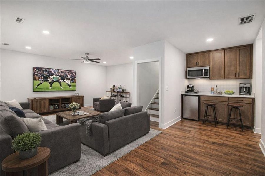Furnished interior view inside a new home in , Carrollton (Image 10).
