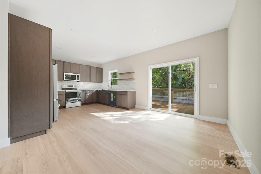 Image 41 of a home in .