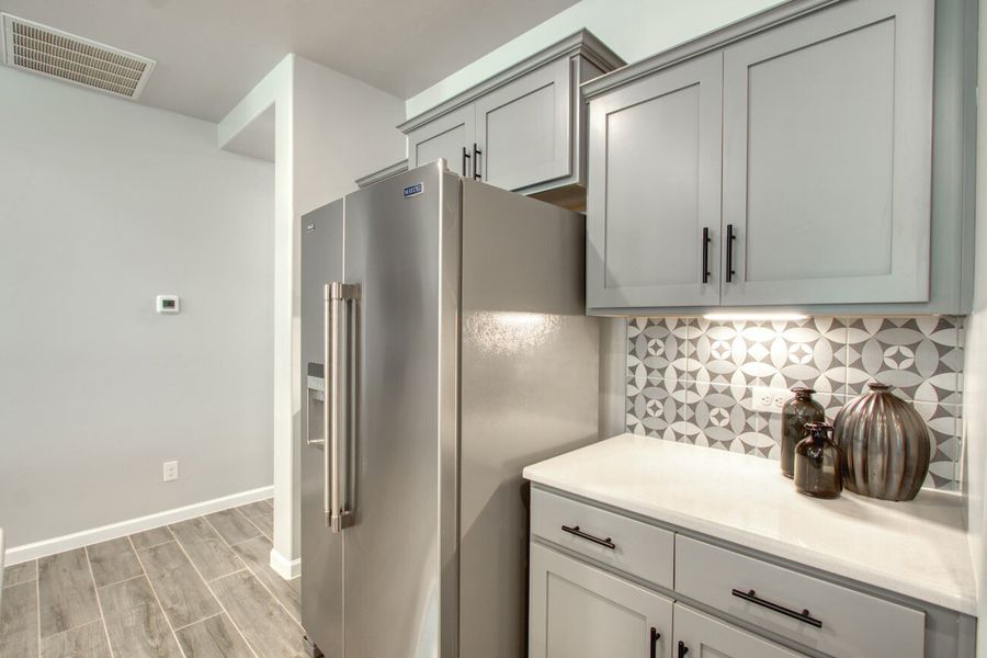 Representative furnished interior of a home built from the Sage by Hakes Brothers in Hillside Park, El Paso (Image 18).