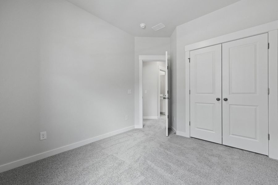 Spacious, unfurnished interior of a new home in Nexton, Summerville (Image 24).