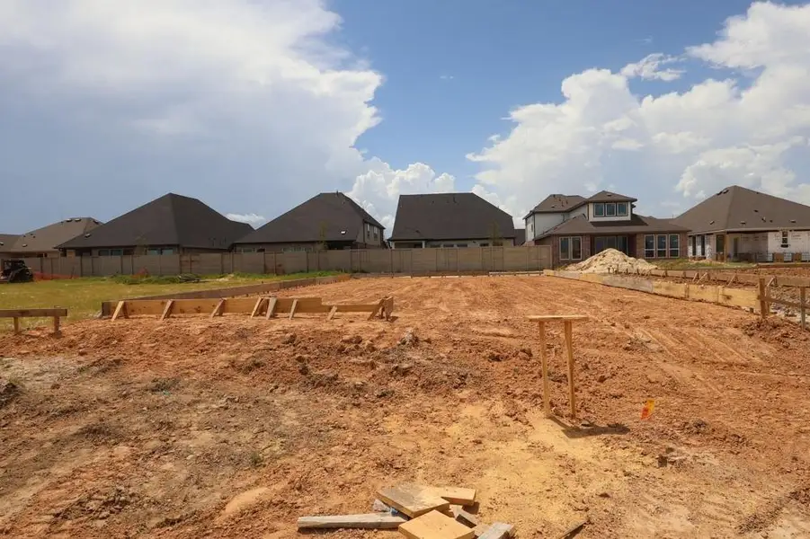 Every foundation at DWH is engineered and it’s inspected three times! We do not do “batch” testing. Rest easy knowing your foundation comes with a 10 year warranty. Every foundation at DWH is engineered and it’s inspected three times! We do not do “batch” testing. Rest easy knowing your foundation comes with a 10 year warranty.
