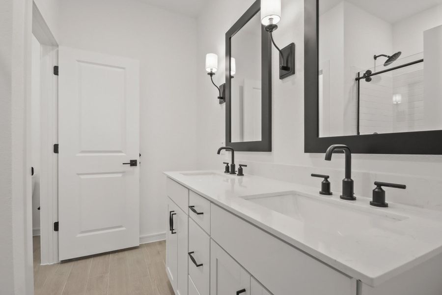 Relaxing primary bath (*Photo not of actual home and used for illustration purposes only.)