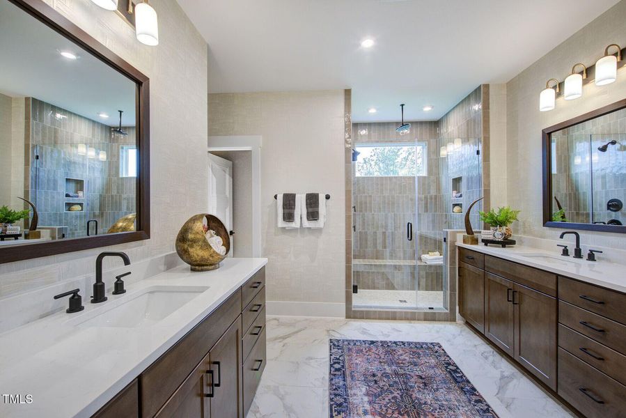 Low_Resolution_JPG-MDWF-0015-00_Kayleen Low_Resolution_JPG-MDWF-0015-00_Kayleen