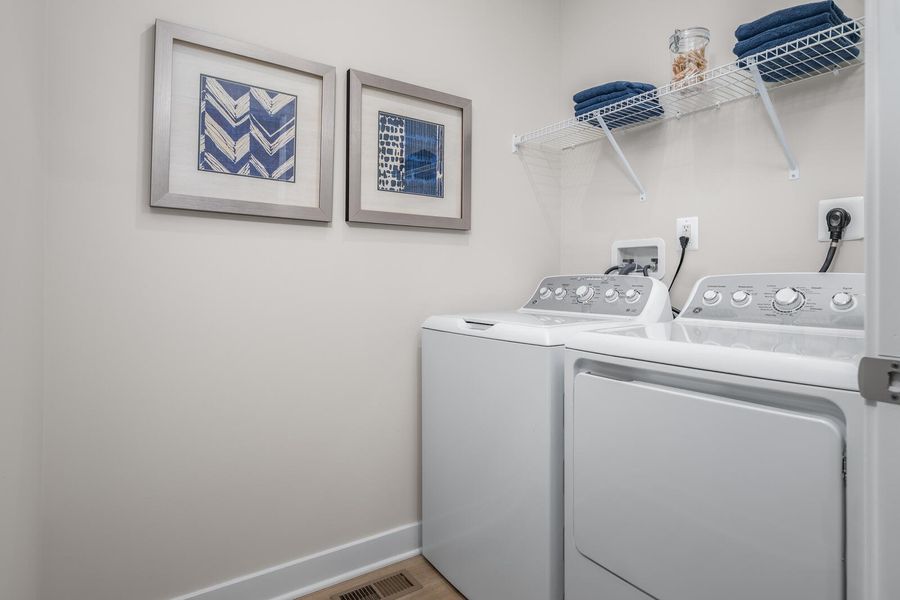 Image 20 of a home in Pine Ridge Estates.