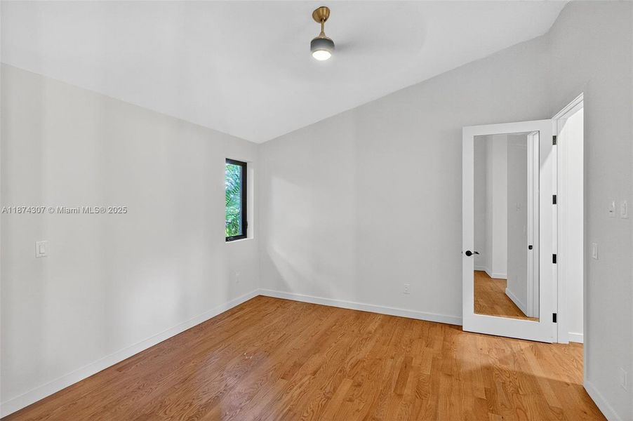 Spacious, unfurnished interior of a new home in , Miami (Image 28).