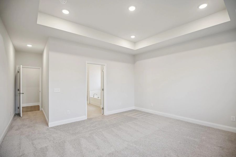 Spacious, unfurnished interior of a new home in Willow Landing, Mount Juliet (Image 38).