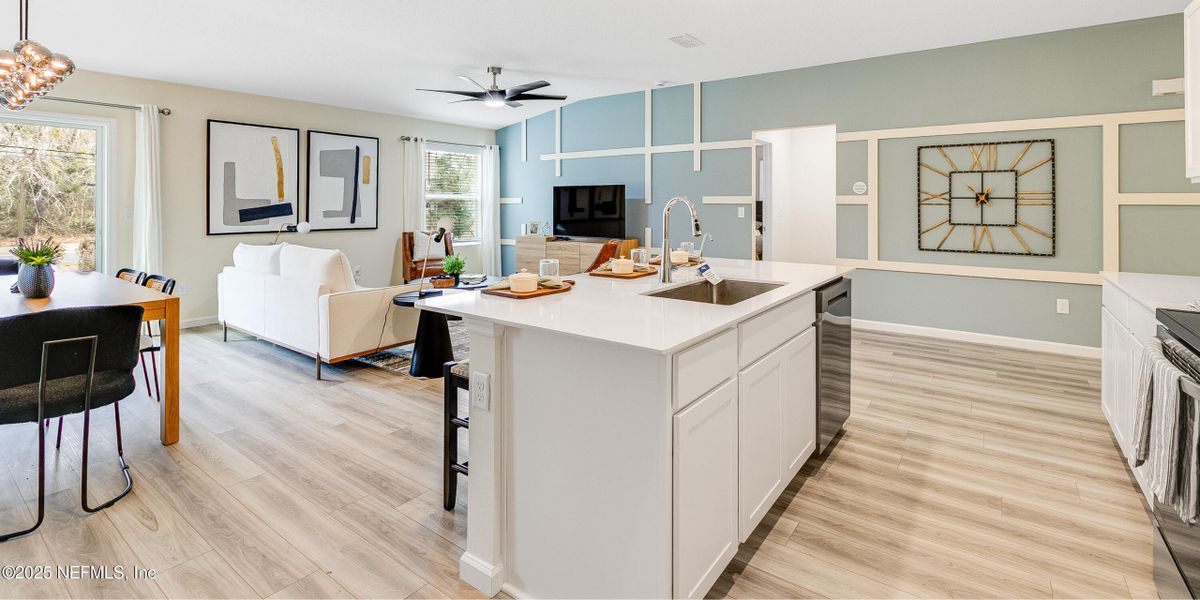 Furnished interior view inside a new home in Kings Preserve, Jacksonville (Image 5). Furnished interior view inside a new home in Kings Preserve, Jacksonville (Image 5).