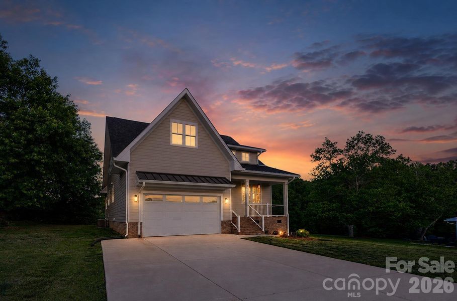 Front exterior of a new home in , Kings Mountain, NC, highlighting curb appeal (Image 22).
