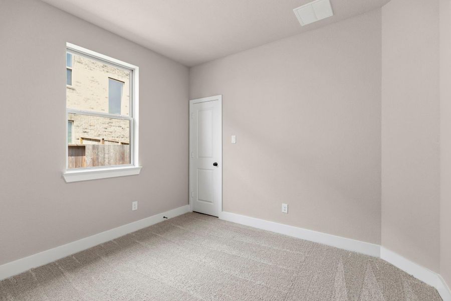 Spacious, unfurnished interior of a new home in Meridiana 40', 65', Iowa Colony (Image 28). Spacious, unfurnished interior of a new home in Meridiana 40', 65', Iowa Colony (Image 28).