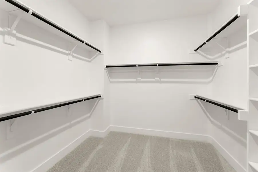 Spacious, unfurnished interior of a new home in Trails at Cottonwood Creek, Rowlett (Image 18).