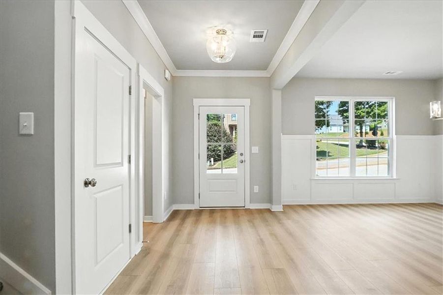 Spacious, unfurnished interior of a new home in , Jefferson (Image 30).