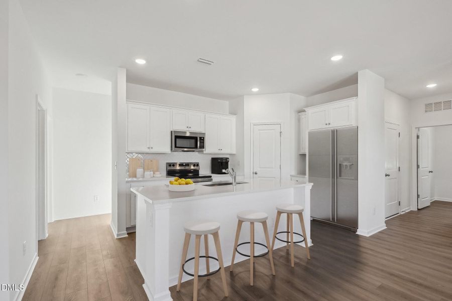 11-web-or-mls-Galloway Dr-011