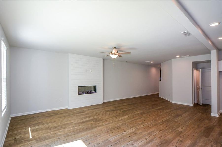 Spacious, unfurnished interior of a new home in Graystone Village, Grayson (Image 24).