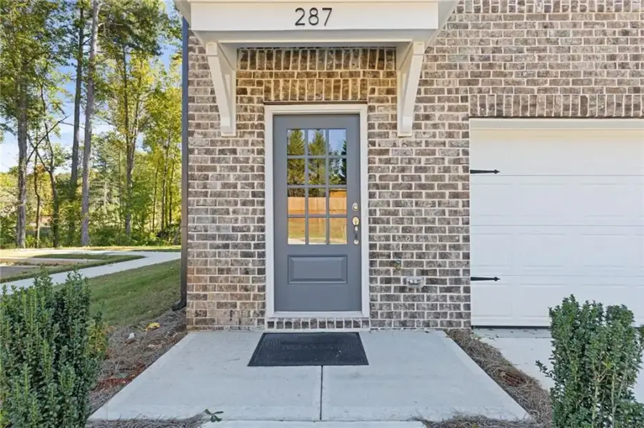 Exterior details and patio area of a home in , Suwanee (Image 4).