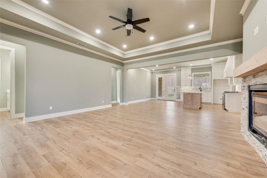 Spacious, unfurnished interior of a new home in Lincoln Pointe, Van Alstyne (Image 29). Spacious, unfurnished interior of a new home in Lincoln Pointe, Van Alstyne (Image 29).