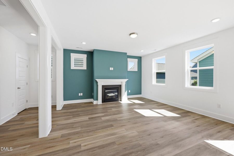 012_WFP-2874 Family Room - Medium
