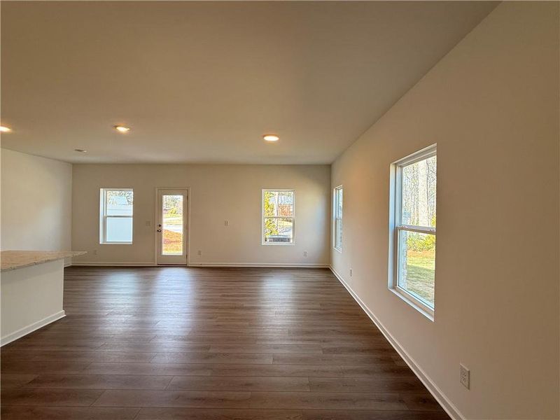 Spacious, unfurnished interior of a new home in Leydenview, Mableton (Image 13).