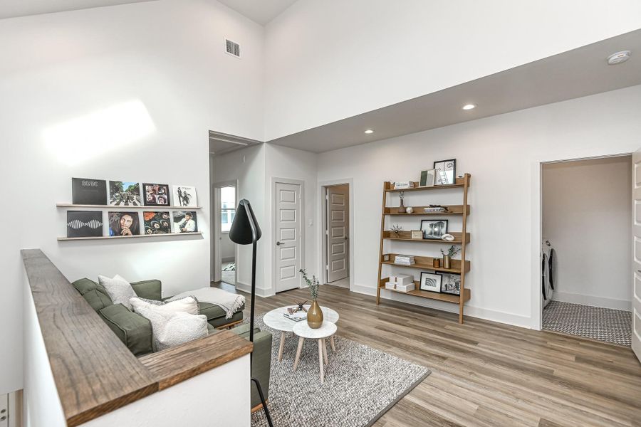 Furnished interior view inside a new home in Antigua, Houston (Image 9).