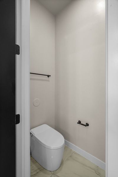 Furnished interior view inside a new home in Verdancia, El Paso (Image 29).