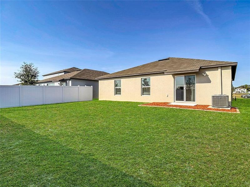 Exterior details and patio area of a home in , Spring Hill (Image 4).