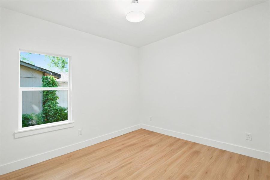 Spacious, unfurnished interior of a new home in , Fort Worth (Image 23).