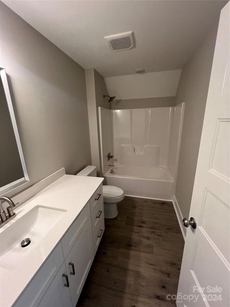 Upstairs Hall Bathroom