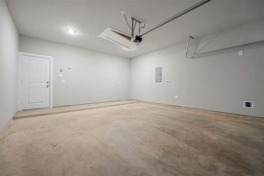 Spacious, unfurnished interior of a new home in , Cypress (Image 25).