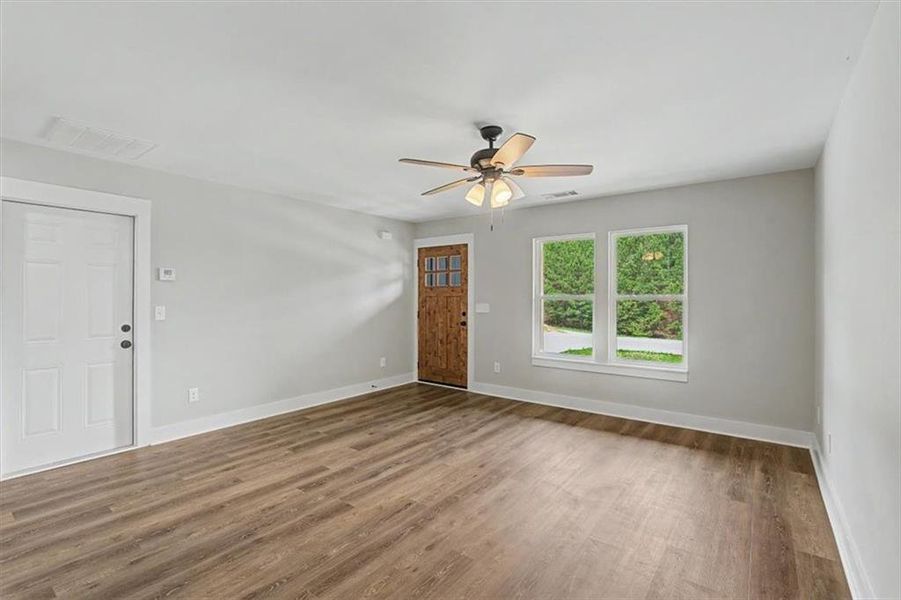 Spacious, unfurnished interior of a new home in , Emerson (Image 14).