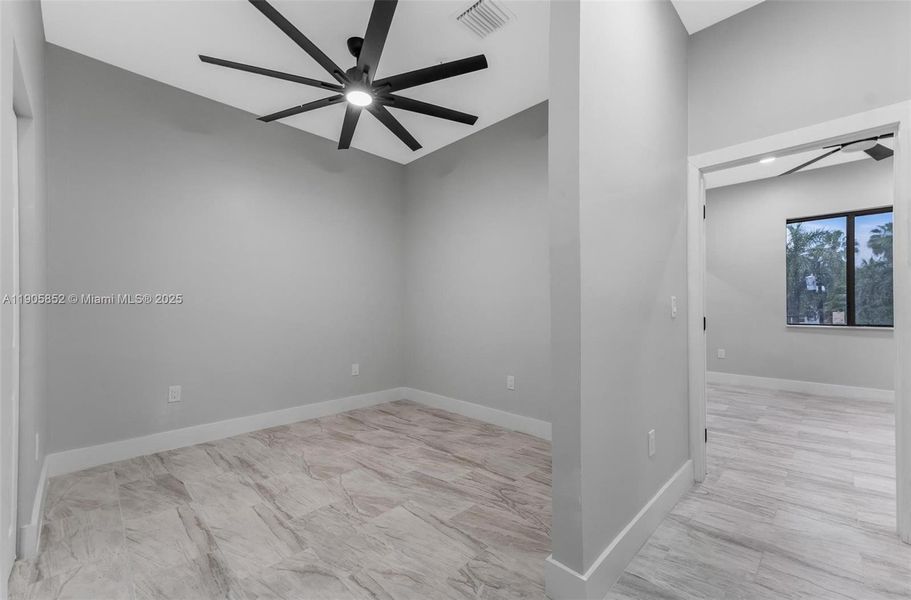 Spacious, unfurnished interior of a new home in , Miami (Image 87).